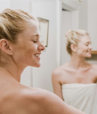Dopo l’estate: la routine di bellezza per ripartire con una pelle sana e luminosa